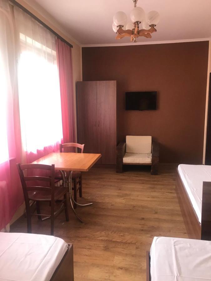 Гостевой Дом Дина Odessa Ngoại thất bức ảnh
